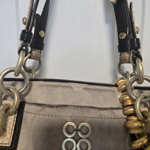 Coach Purse Faux Snakeskin details - Picture 5 of 17